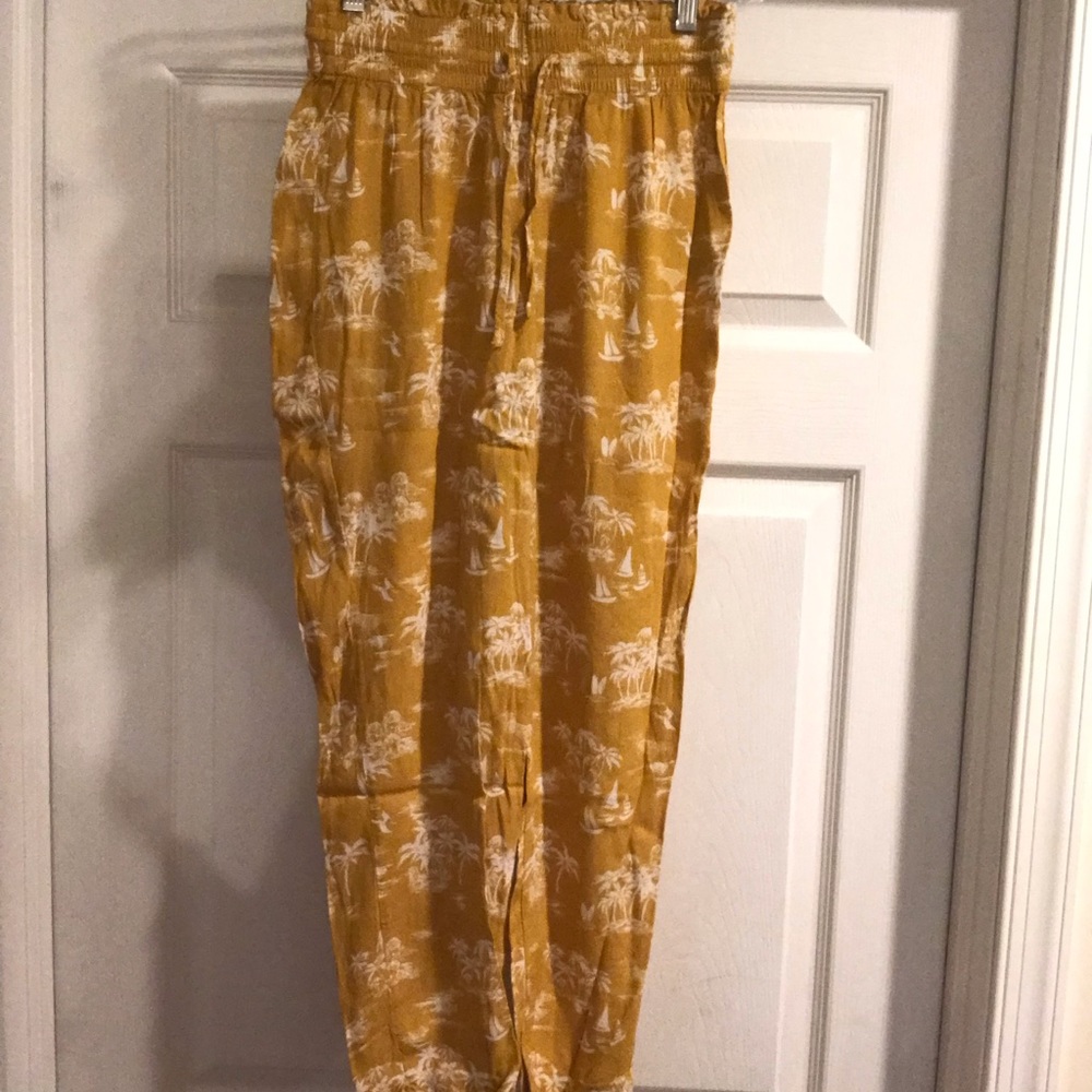 Abercrombie Vacation Pants